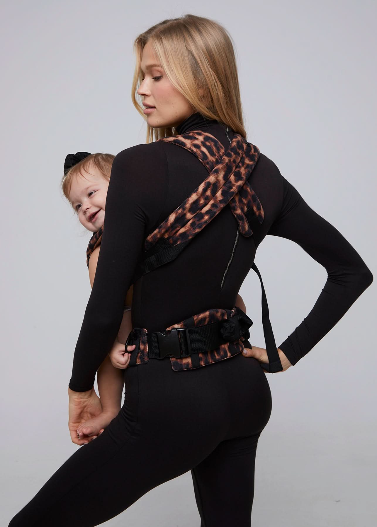 The Armadillo Baby Carrier - Leopard